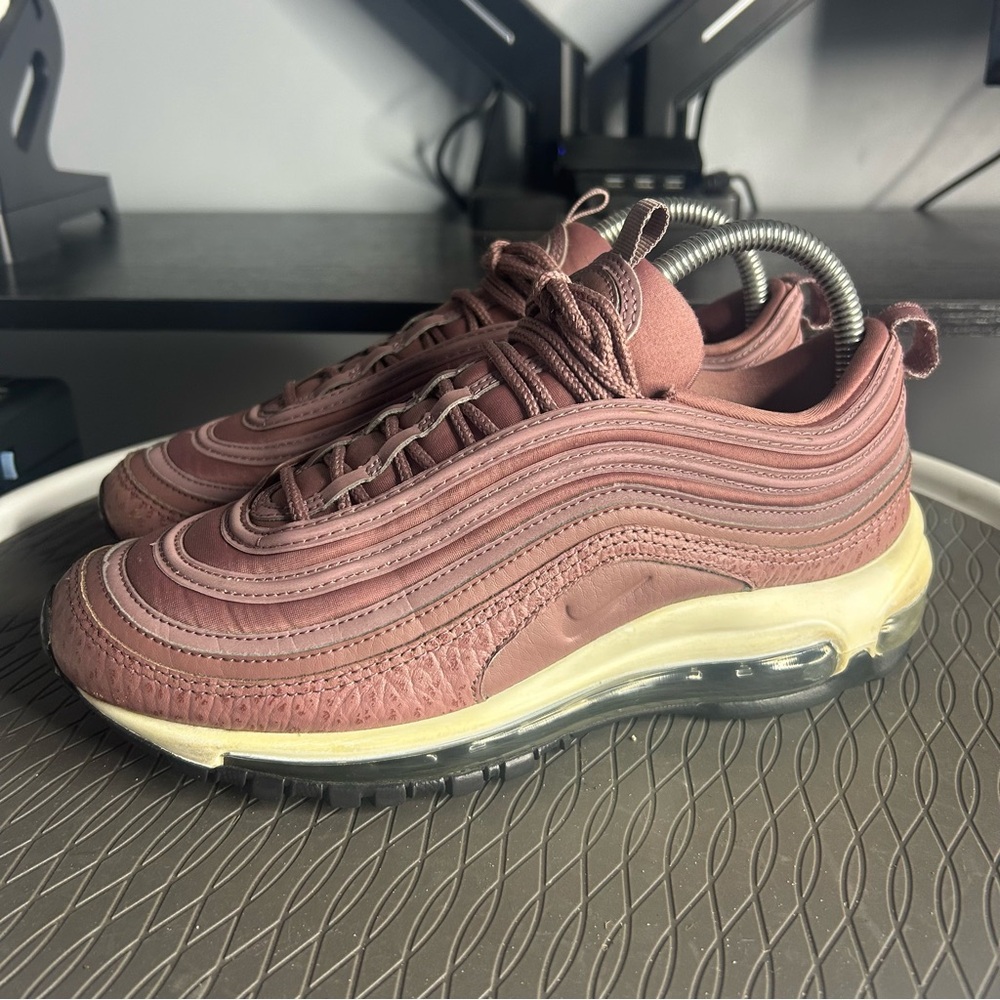 Stylish Women's Sneakers in Maroon and Cream
